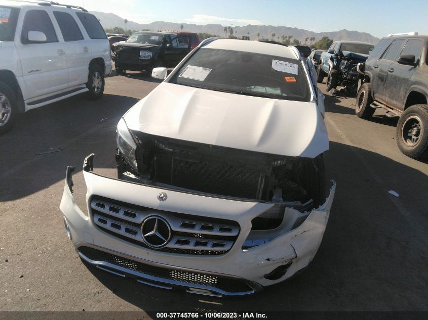 2018 MERCEDES-BENZ GLA 250 WDCTG4EBXJJ408263