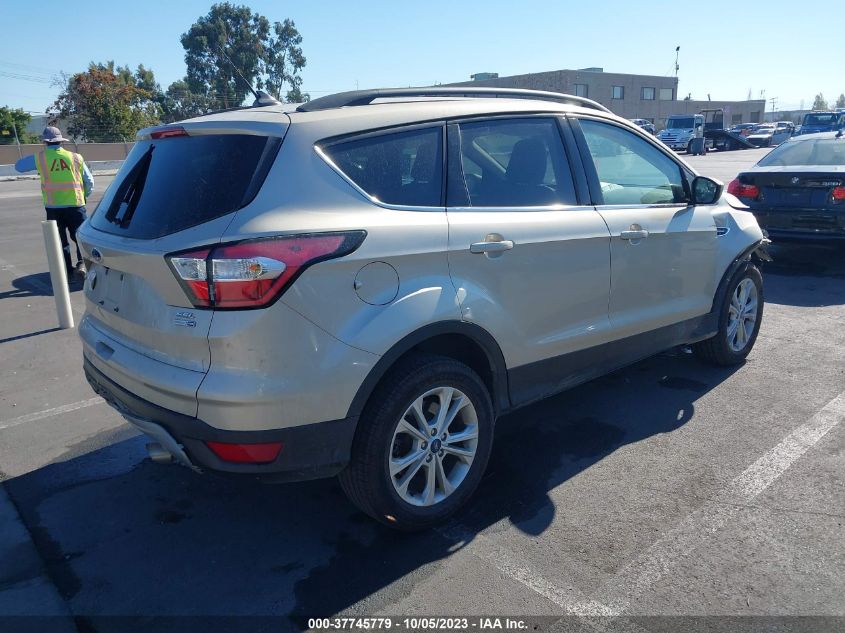 1FMCU9HD1JUC76738 2018 FORD ESCAPE, photo no. 4