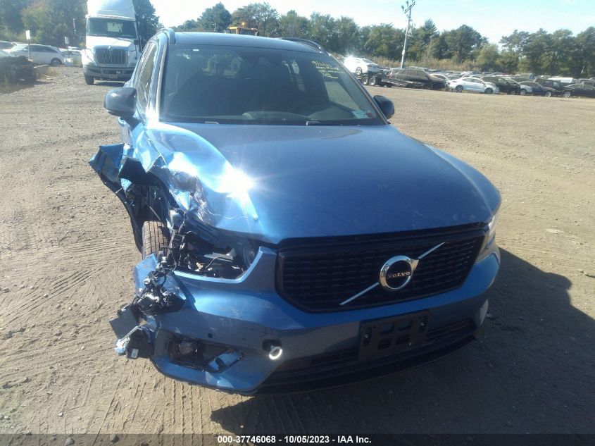 YV4162UM7L2348458 Volvo XC40 R-DESIGN 12