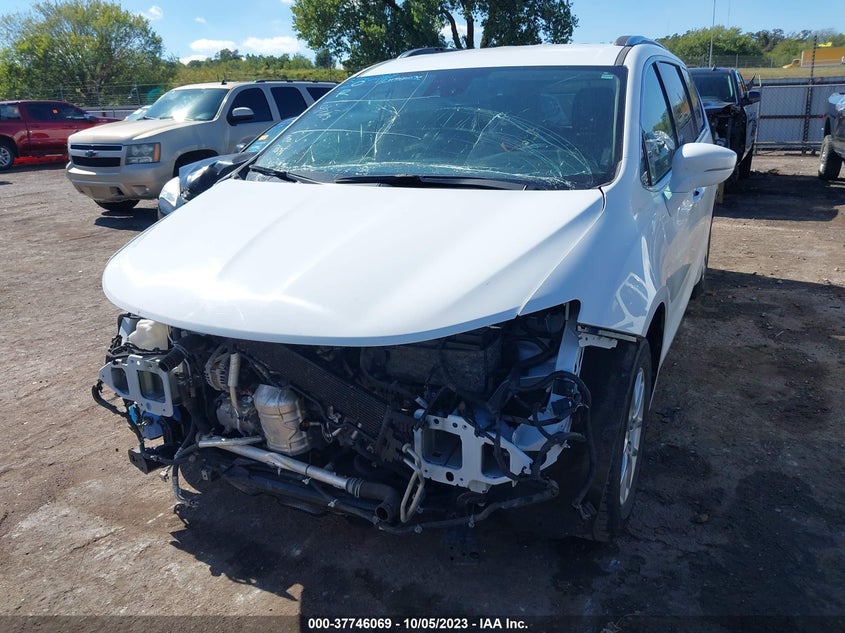 VIN 2C4RC1BG2MR588736 2021 CHRYSLER PACIFICA TOURING L