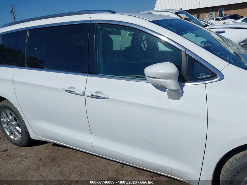 VIN 2C4RC1BG2MR588736 2021 CHRYSLER PACIFICA TOURING L