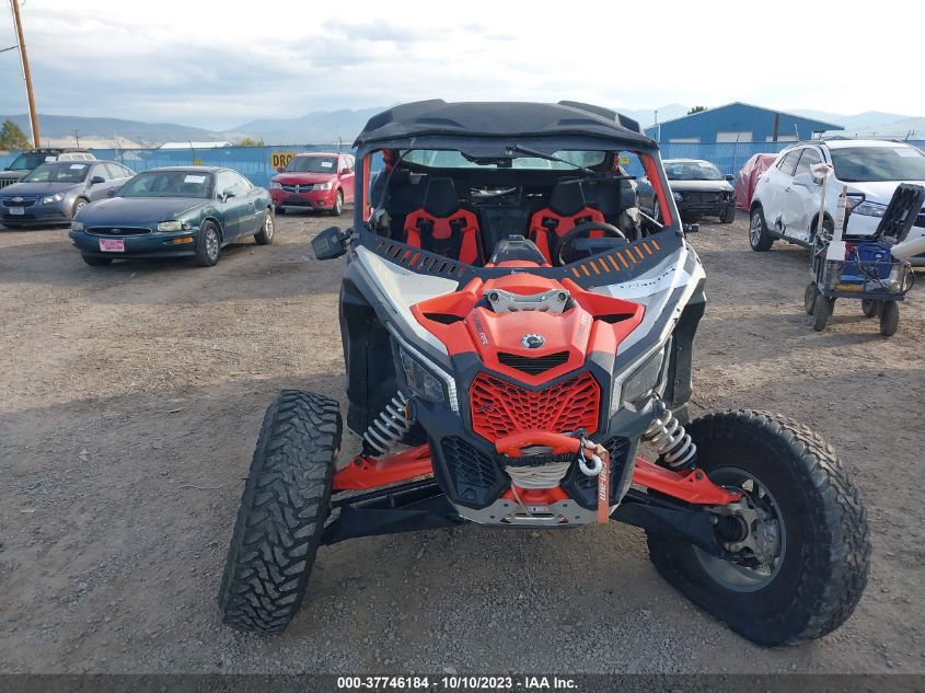 2021 CAN-AM MAVERICK X3 X RC TURBO RR - 3JBVVAV40MK001059