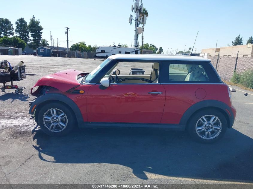 2013 MINI COOPER HARDTOP WMWSU3C55DT370738