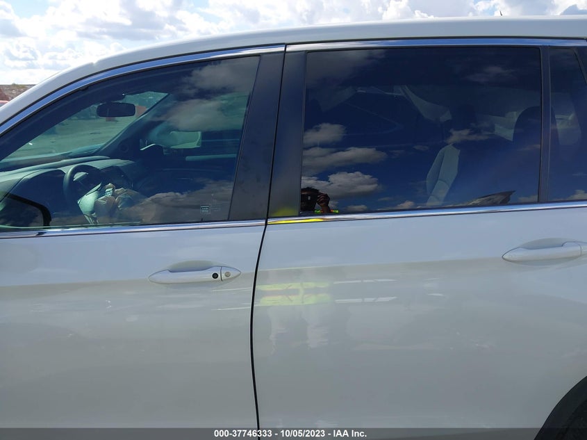 VIN 5FNYF5H33LB024523 2020 HONDA PILOT EX