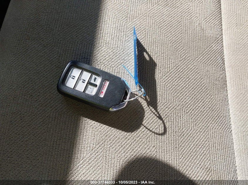 VIN 5FNYF5H33LB024523 2020 HONDA PILOT EX
