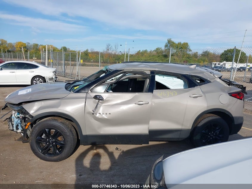 VIN 3GNKBCRS5MS533329 2021 CHEVROLET BLAZER 2LT