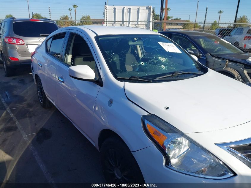 3N1CN7AP7KL807305 Nissan Versa Sedan SV 6