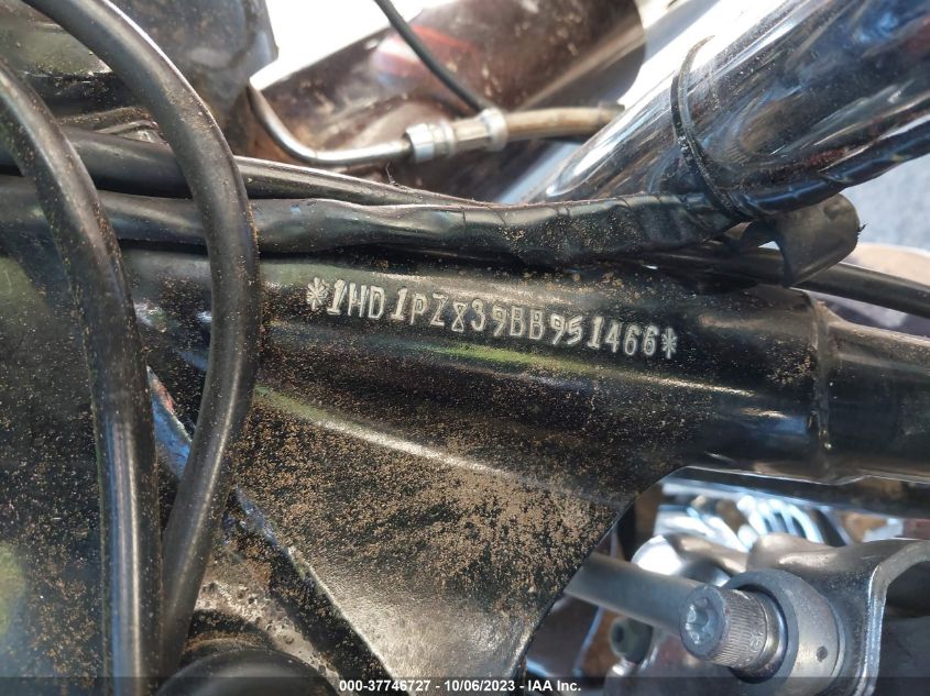2011 HARLEY-DAVIDSON FLHXSE2 1HD1PZ839BB951466