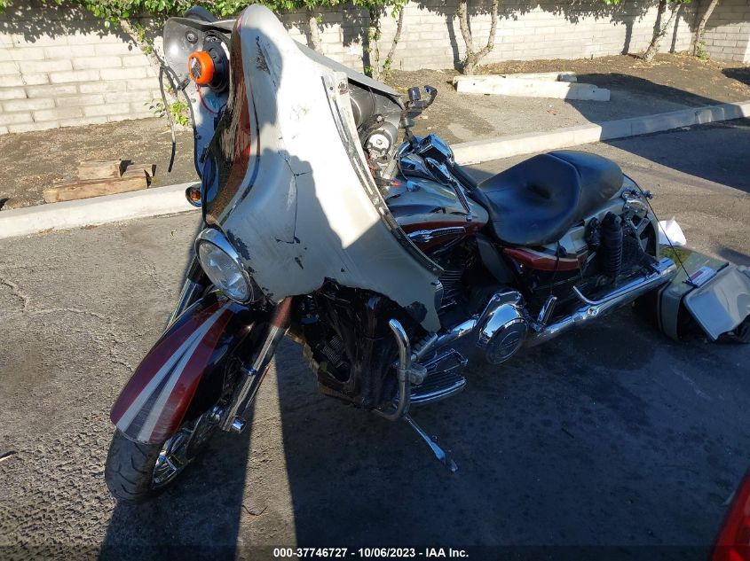 2011 HARLEY-DAVIDSON FLHXSE2 1HD1PZ839BB951466