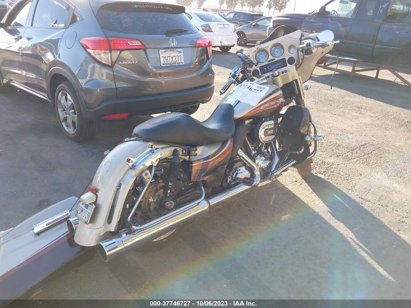 2011 HARLEY-DAVIDSON FLHXSE2 1HD1PZ839BB951466