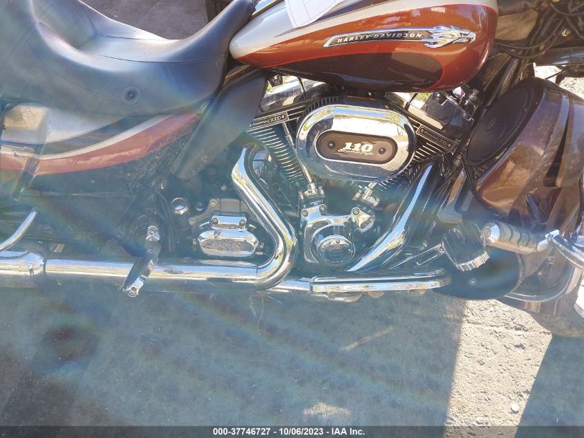 2011 HARLEY-DAVIDSON FLHXSE2 1HD1PZ839BB951466