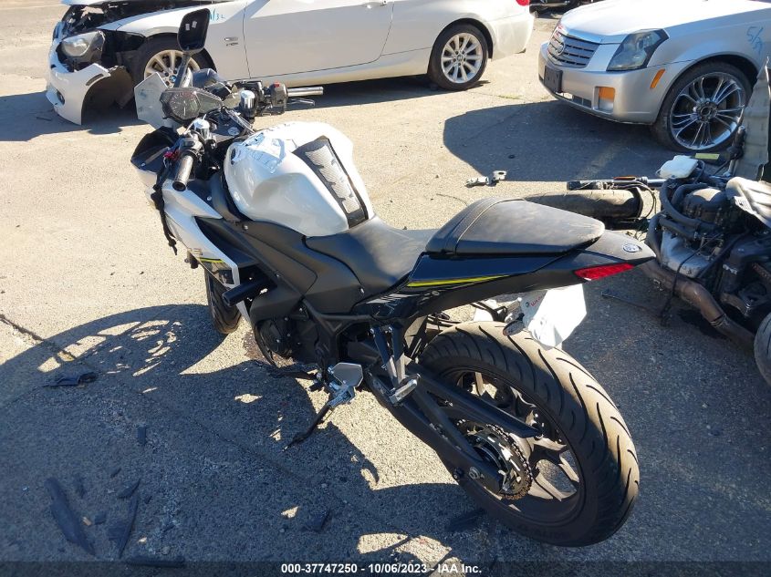 2017 YAMAHA YZFR3 A MH3RH15Y5HK001697