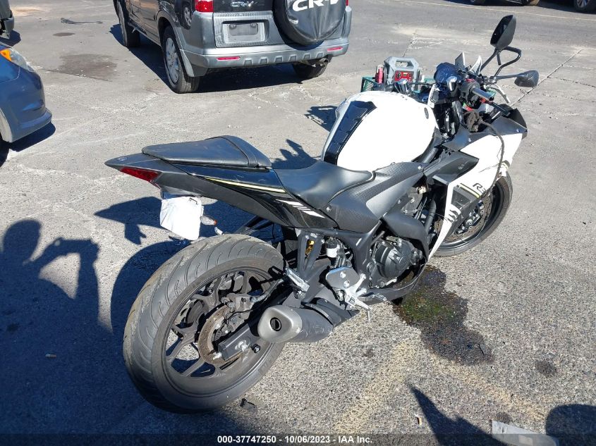 2017 YAMAHA YZFR3 A MH3RH15Y5HK001697