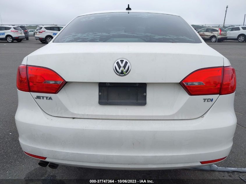 2013 VOLKSWAGEN JETTA SEDAN TDI W/PREMIUM/NAV - 3VWLL7AJ1DM258645