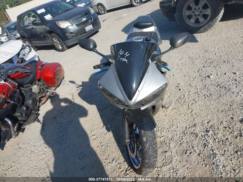 2004 YAMAHA YZFR6 L JYARJ06E74A017459