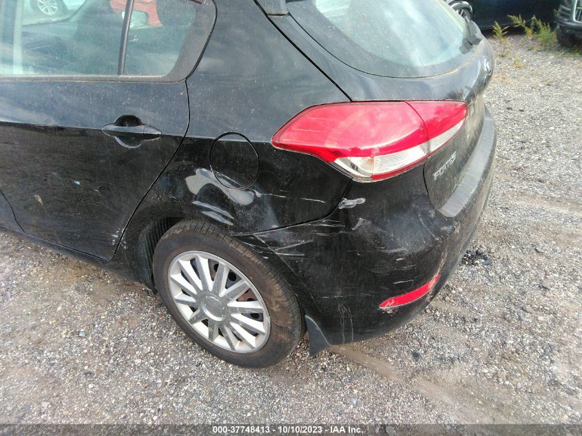 2016 KIA FORTE 5-DOOR LX - KNAFK5A83G5630630