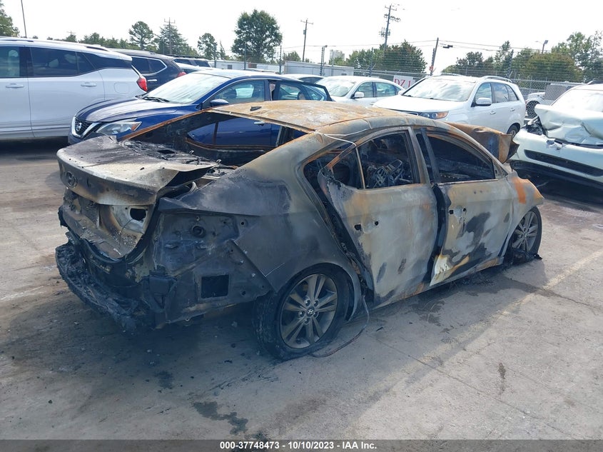 VIN 5NPD84LF5JH255782 2018 HYUNDAI ELANTRA SEL