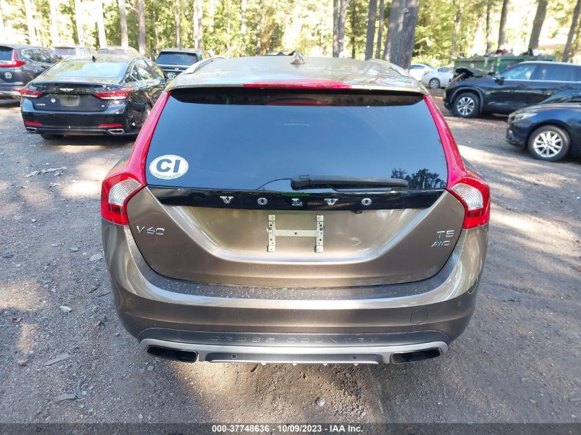2015 VOLVO V60 CROSS COUNTRY T5 YV4612HK2F1000350