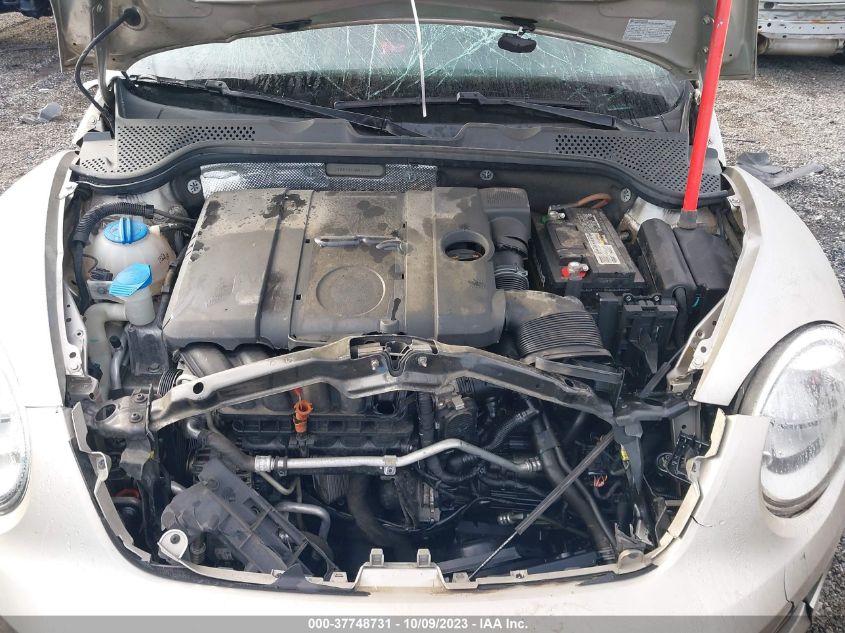2013 VOLKSWAGEN BEETLE COUPE 2.5L - 3VWJP7AT3DM677304