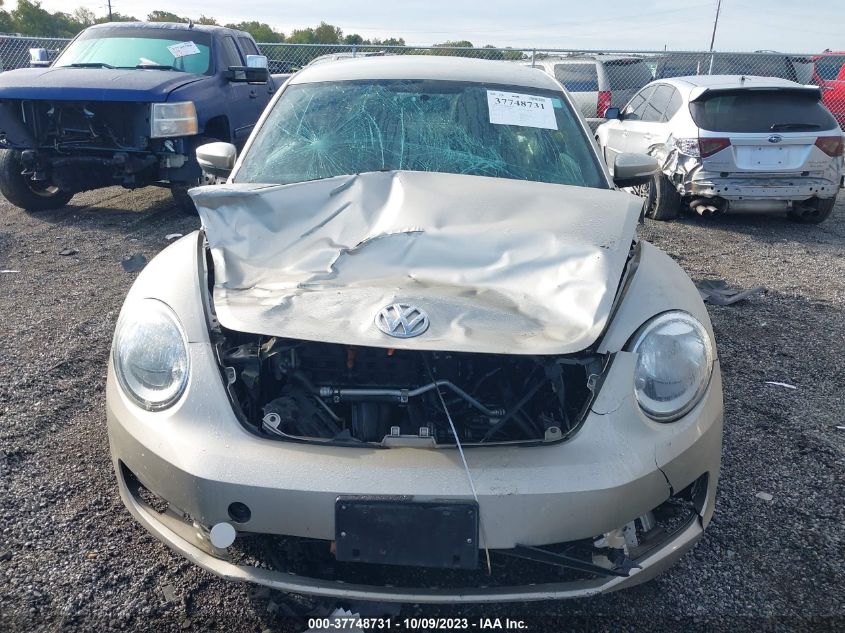 2013 VOLKSWAGEN BEETLE COUPE 2.5L - 3VWJP7AT3DM677304
