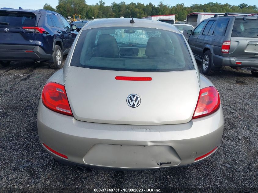 2013 VOLKSWAGEN BEETLE COUPE 2.5L - 3VWJP7AT3DM677304
