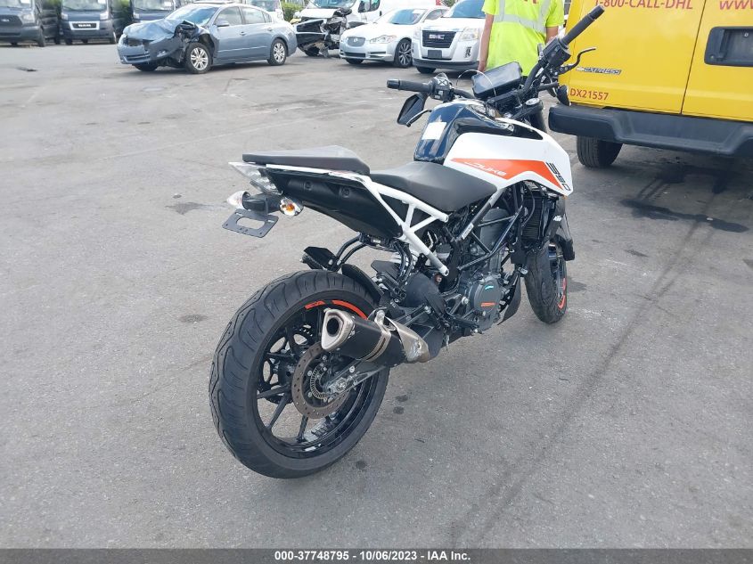2022 KTM 390 DUKE MD2JPJ40XNC236784