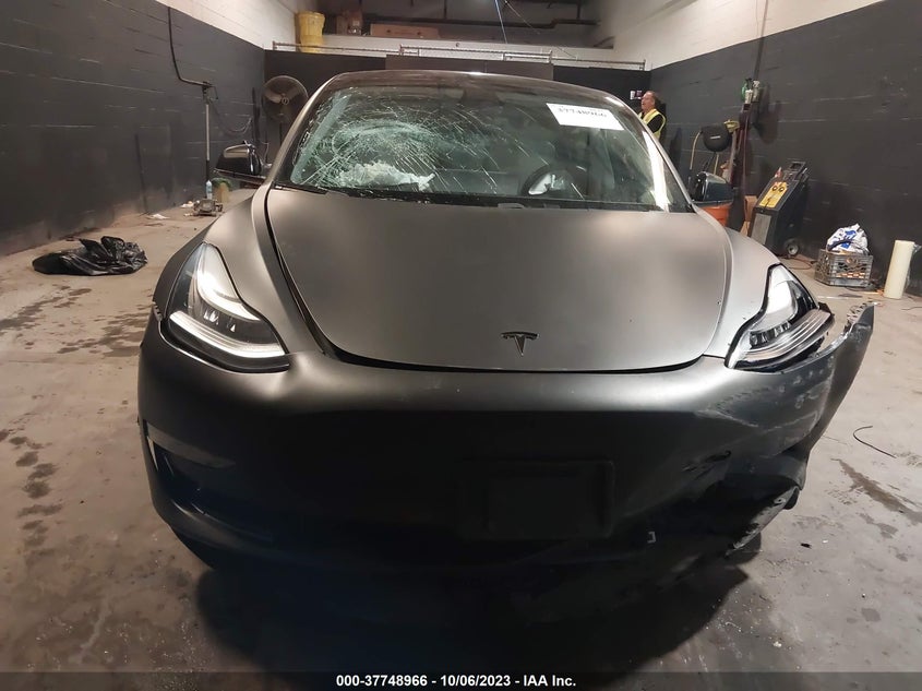 VIN 5YJ3E1EB6JF184264 2018 TESLA MODEL 3 LONG RANGE