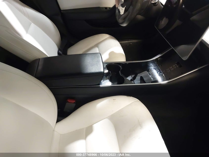 VIN 5YJ3E1EB6JF184264 2018 TESLA MODEL 3 LONG RANGE