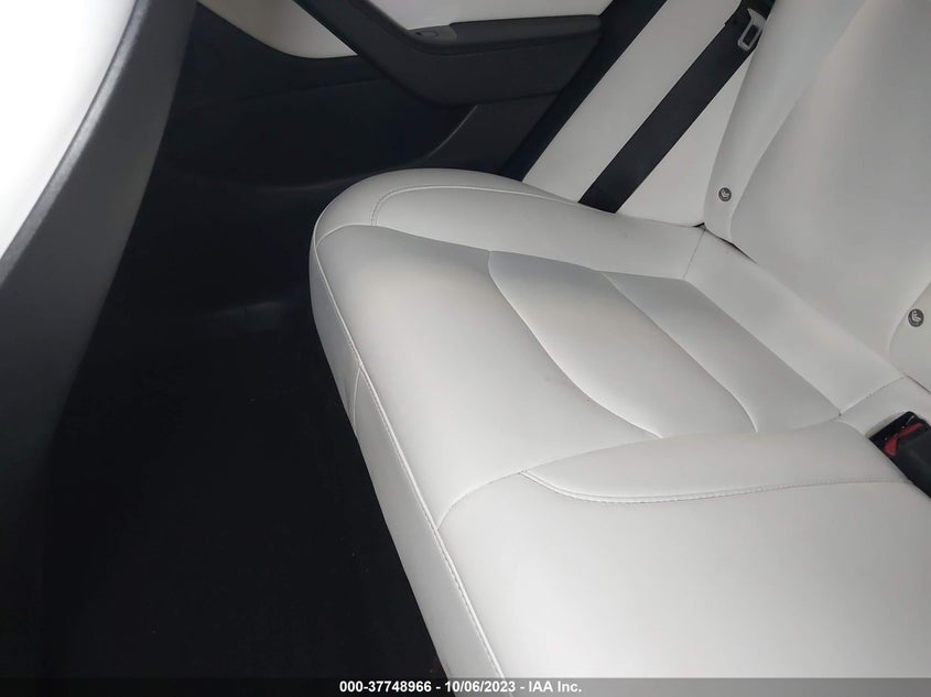VIN 5YJ3E1EB6JF184264 2018 TESLA MODEL 3 LONG RANGE