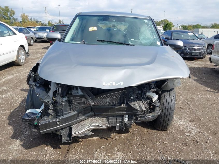 2022 KIA SOUL LX - KNDJ23AU8N7807947