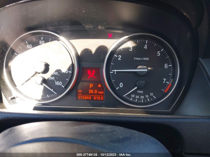 2013 BMW X1 XDRIVE28I - WBAVL1C57DVR83436