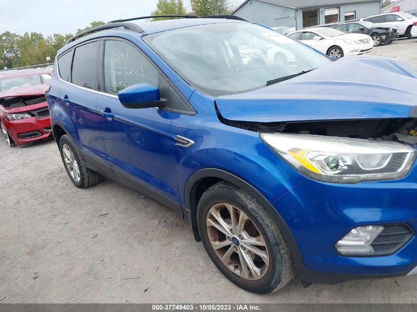 2017 FORD ESCAPE SE - 1FMCU9G93HUC56935