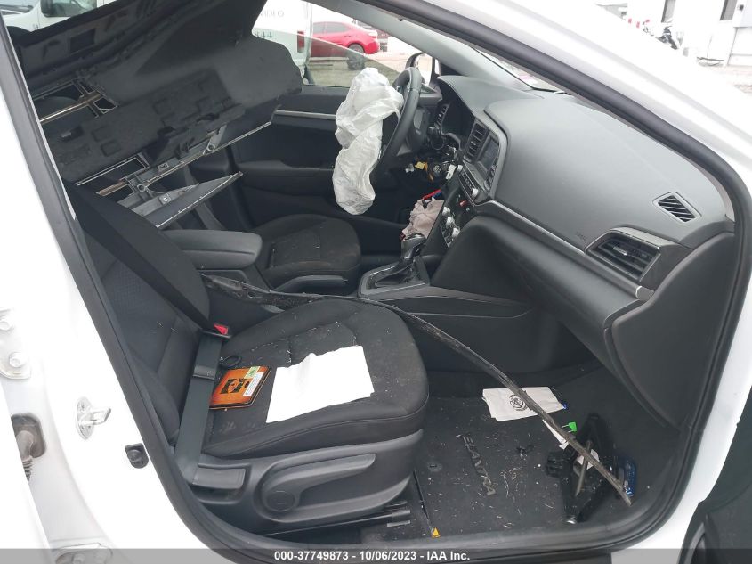 2020 HYUNDAI ELANTRA SE - 5NPD74LF6LH598431