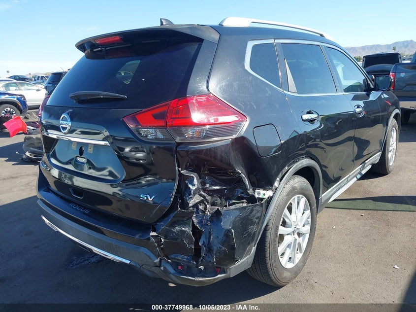 VIN KNMAT2MT2HP579216 2017 NISSAN ROGUE SV