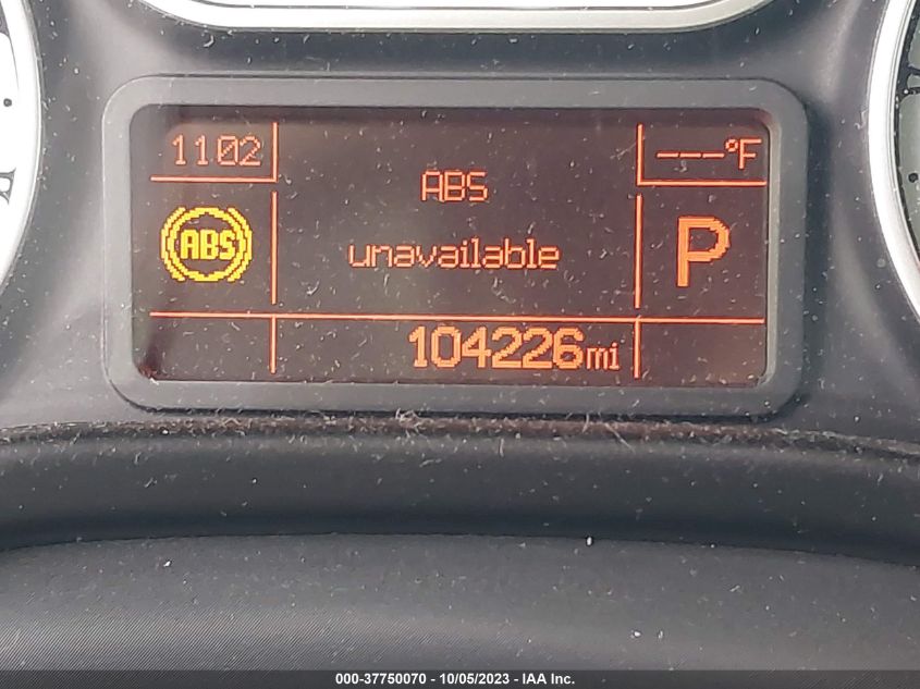 2014 FIAT 500L TREKKING - ZFBCFADH2EZ016627