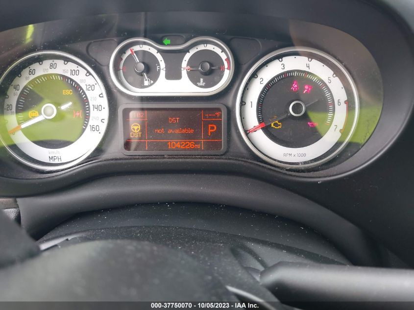 2014 FIAT 500L TREKKING - ZFBCFADH2EZ016627