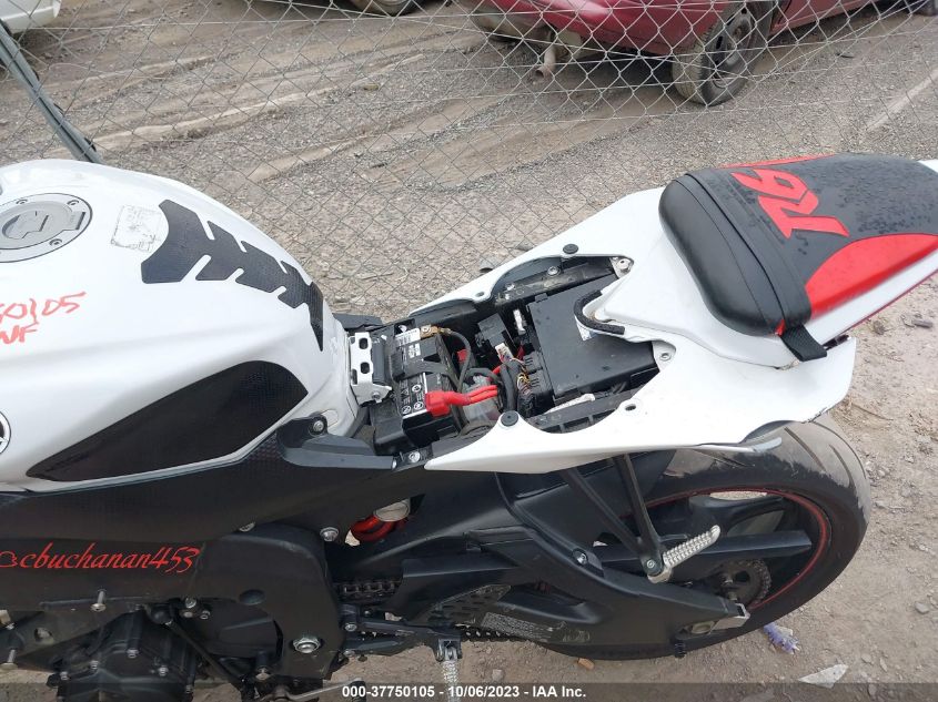 2012 YAMAHA YZFR6 JYARJ16E6CA023175