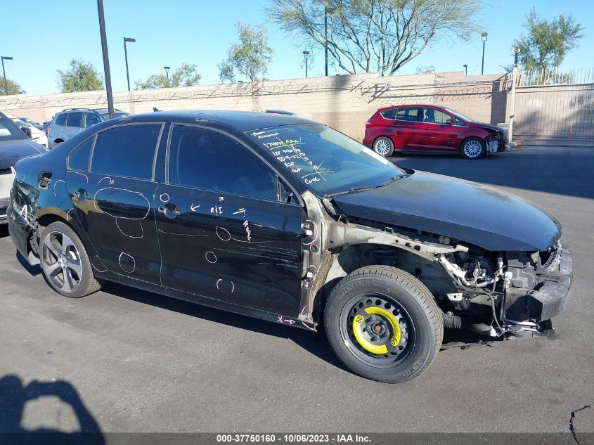 2014 VOLKSWAGEN JETTA SEDAN SE - 3VWD17AJ3EM432257