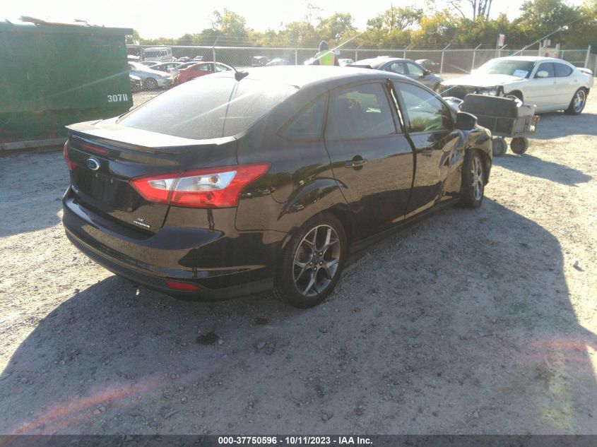 2014 FORD FOCUS SE - 1FADP3F26EL136880