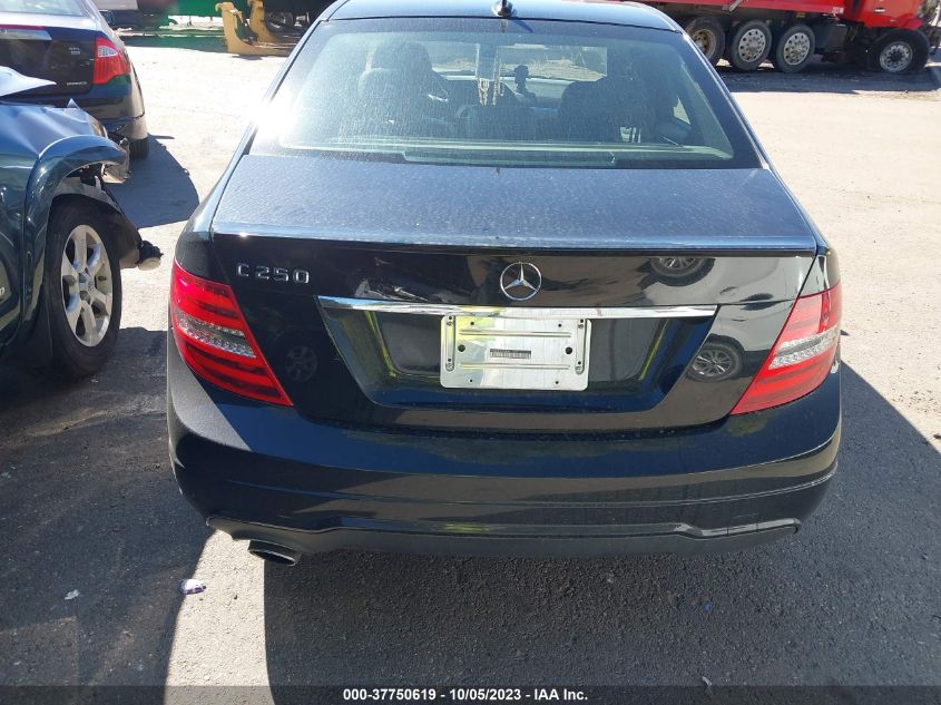 2014 MERCEDES-BENZ C-CLASS C 250 - WDDGF4HBXEA917755