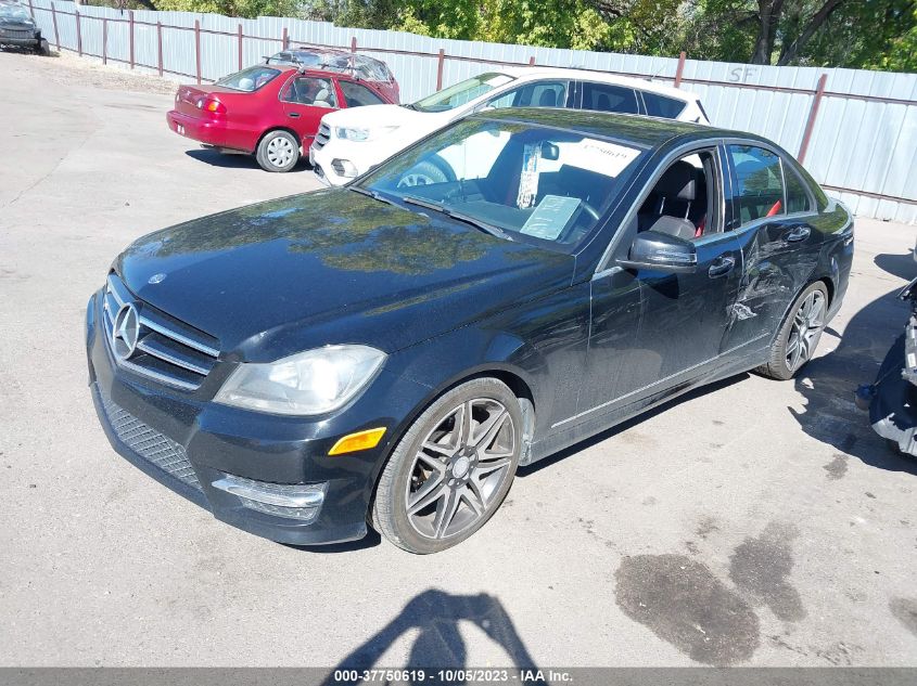 2014 MERCEDES-BENZ C-CLASS C 250 - WDDGF4HBXEA917755