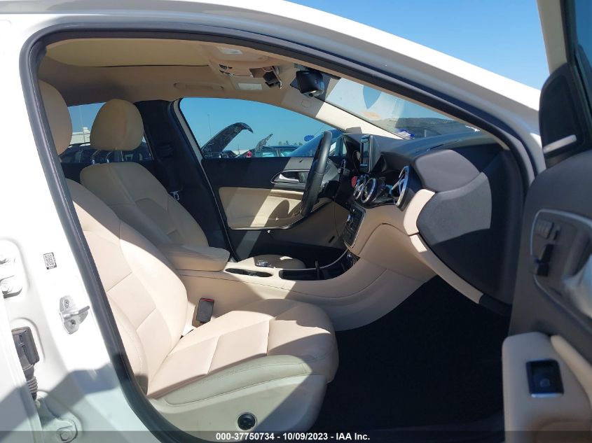 2015 MERCEDES-BENZ GLA-CLASS GLA 250 - WDCTG4EB2FJ174210
