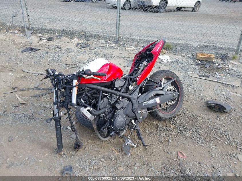 2015 YAMAHA YZFR3 MH3RH06Y8FK003787