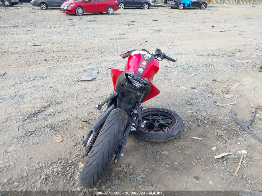2015 YAMAHA YZFR3 MH3RH06Y8FK003787