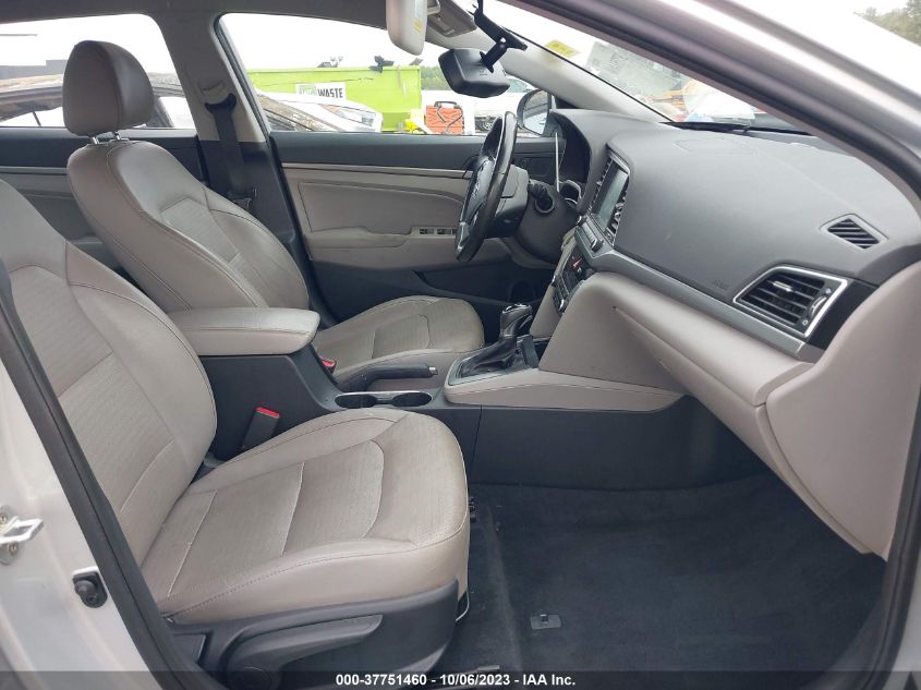 2017 HYUNDAI ELANTRA LIMITED - 5NPD84LF9HH114644