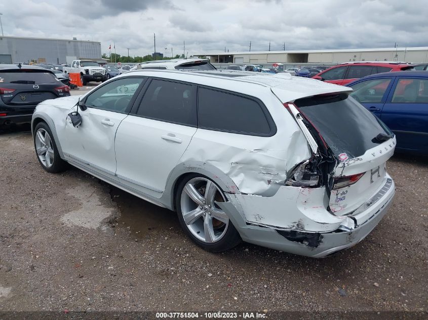 2018 VOLVO V90 CROSS COUNTRY VOLVO OCEAN RACE YV4A22NT3J1032799