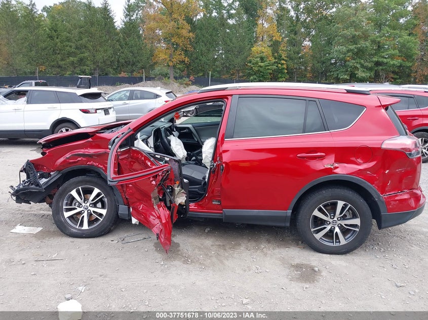 VIN 2T3WFREV0HW321495 2017 TOYOTA RAV4 XLE