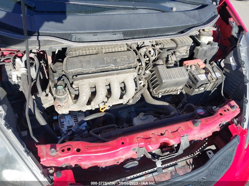 2013 HONDA FIT - JHMGE8H37DC015739