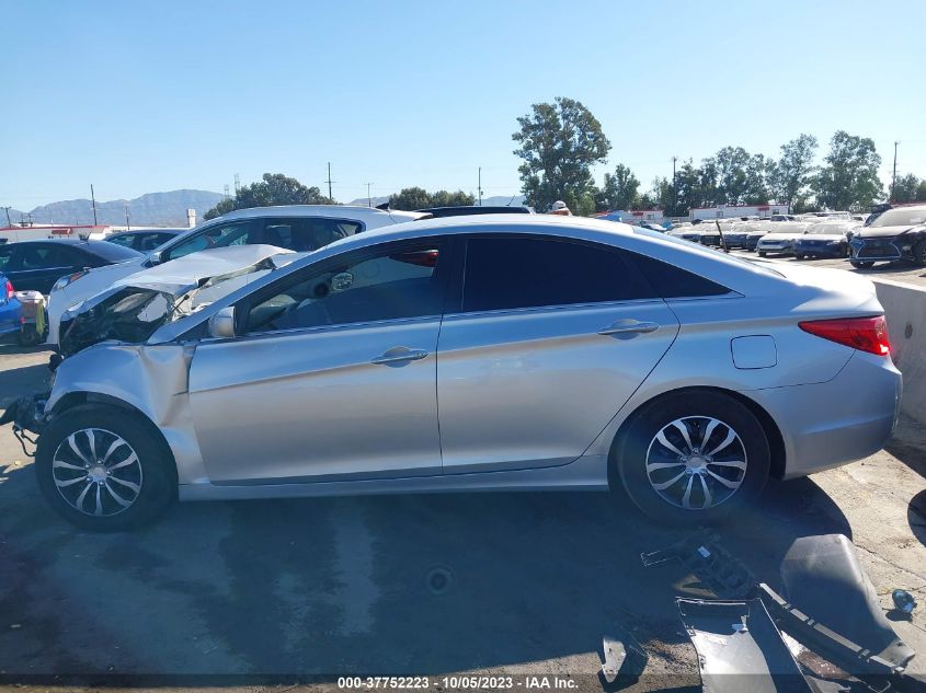 2013 HYUNDAI SONATA GLS - 5NPEB4AC0DH542000