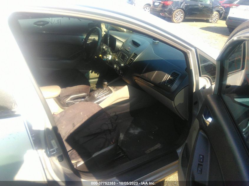 2016 KIA FORTE LX - KNAFK4A65G5499709